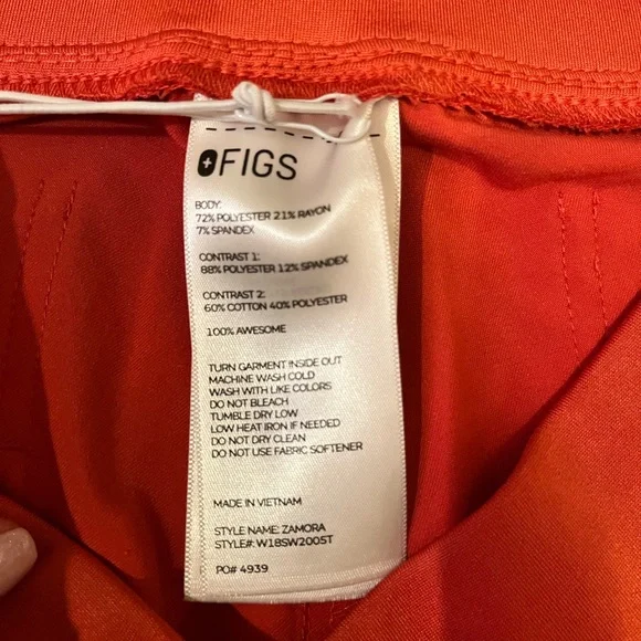 Figs High Waisted Scrub Pants in Clay Size Medium Tall - Picture 3 of 4